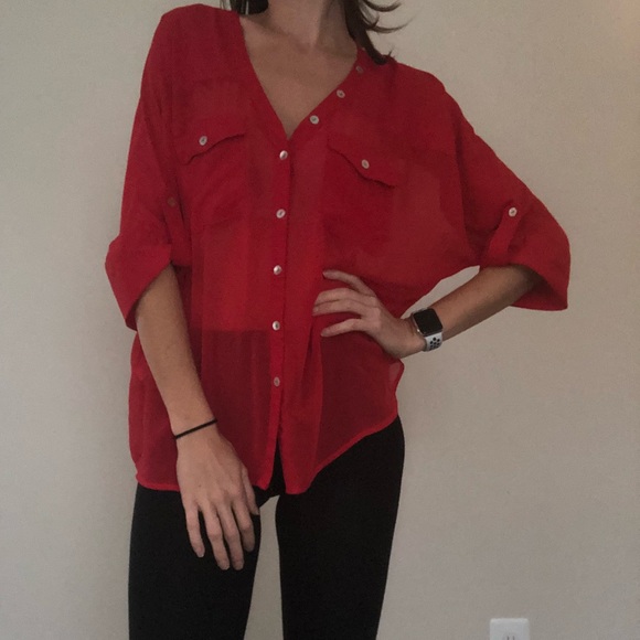 Red Francesca’s Collections Blouse - Picture 5 of 6